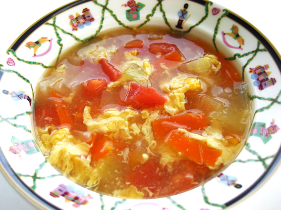 トマトと玉子のふわふわスープ