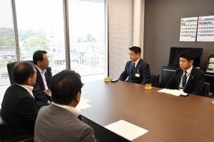 懇談会の写真