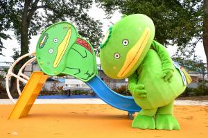 写真：いろは親水公園（カパルとかパルモチーフのすべり台）