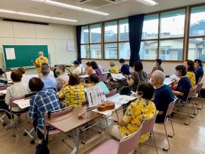 活動の様子（ウクレレ）